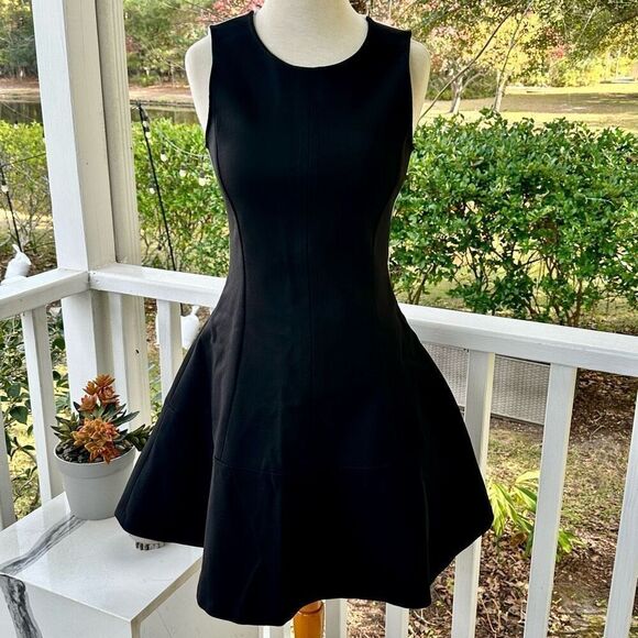 Lisa Perry Dresses & Skirts - Lisa Perry Barneys New York Lisa Perry Wow Colorblocked Fit & Flare Dress $795